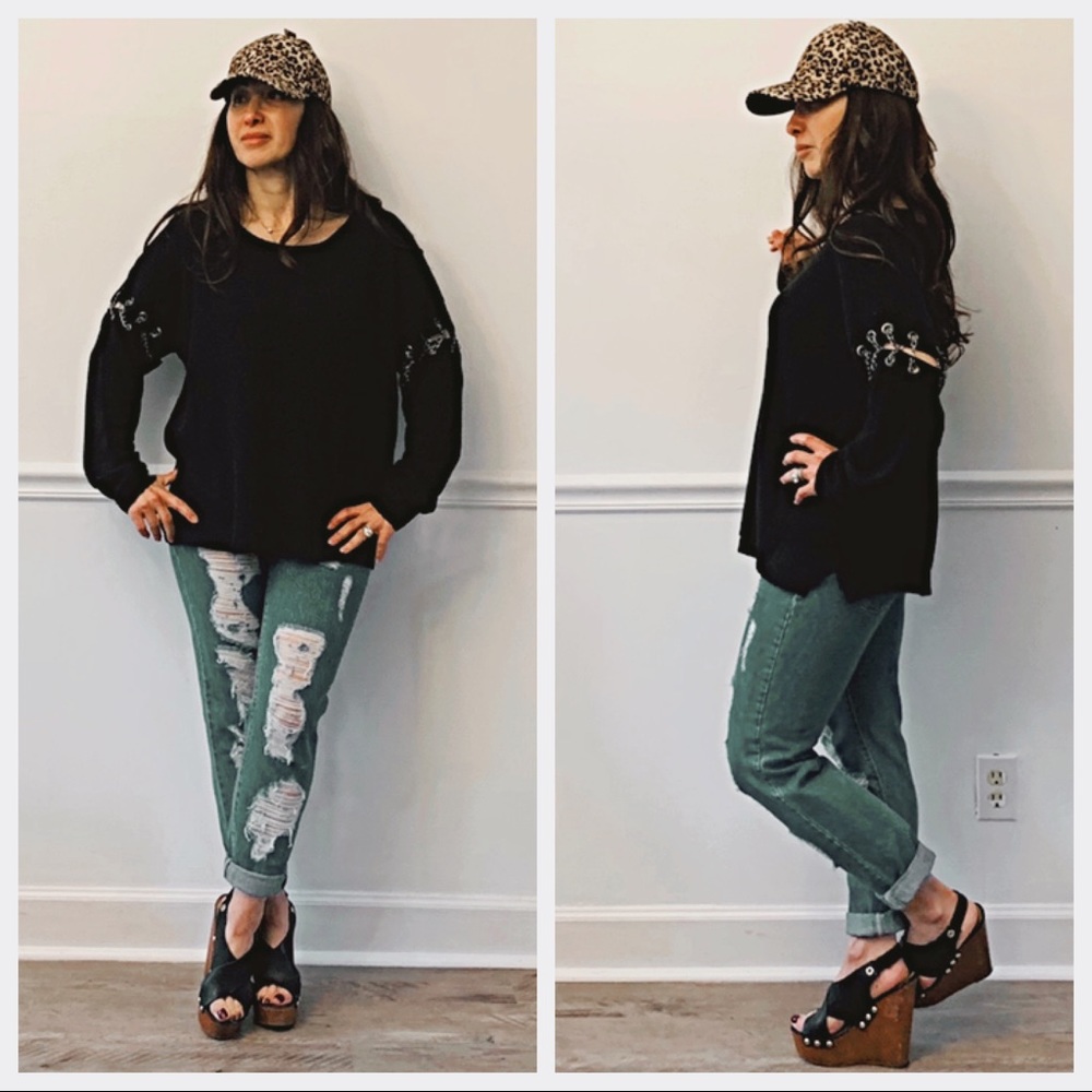 ✨LAST ONE ✨PARIS  chic chain trim sweater - Picture 8 of 8
